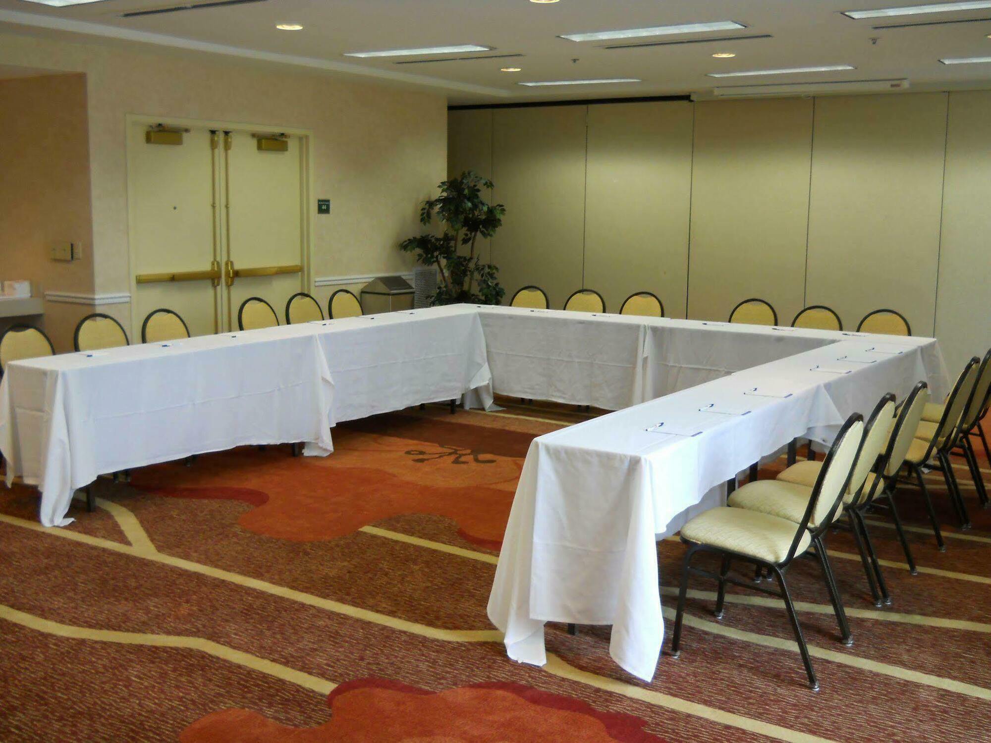 Hilton Garden Inn Tulsa Airport Business foto